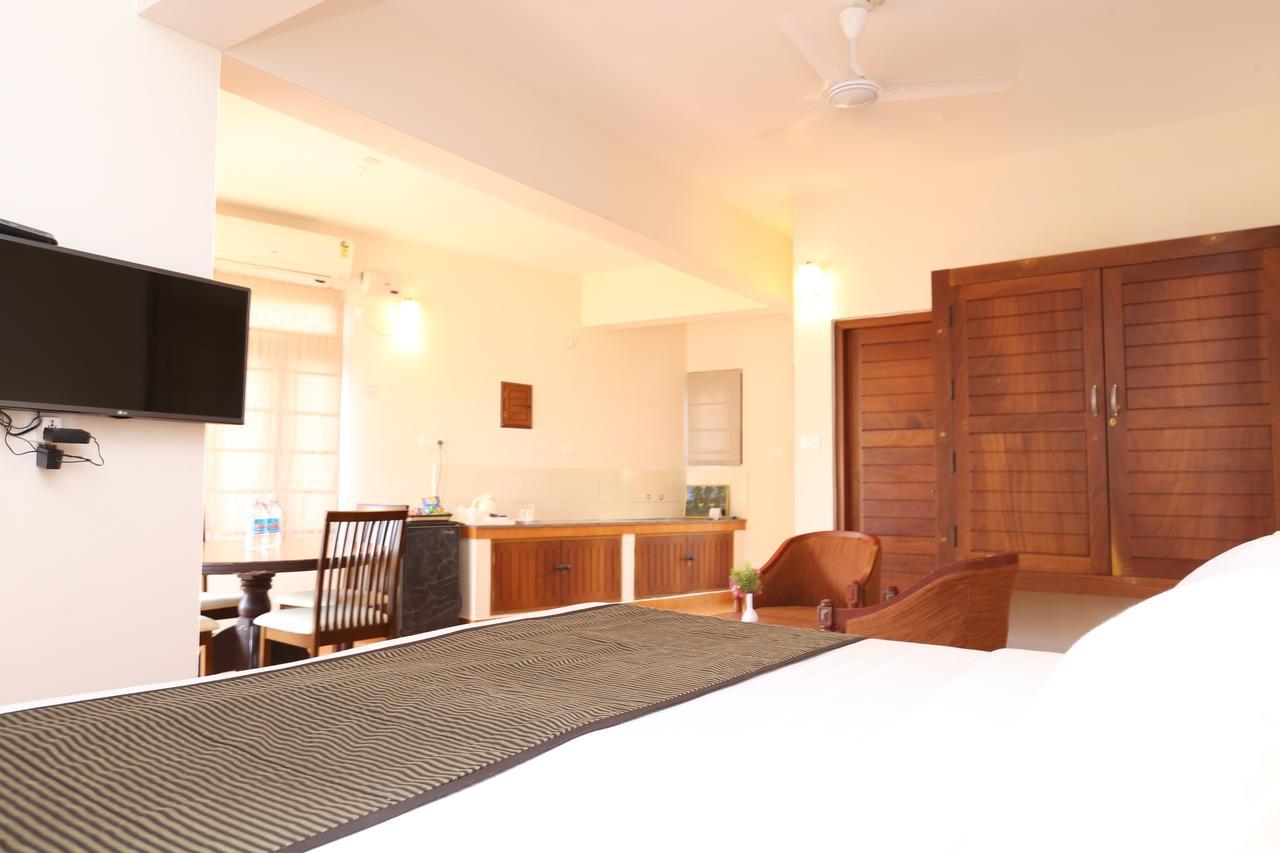 Abad Serviced Villas Kovalam Exteriör bild