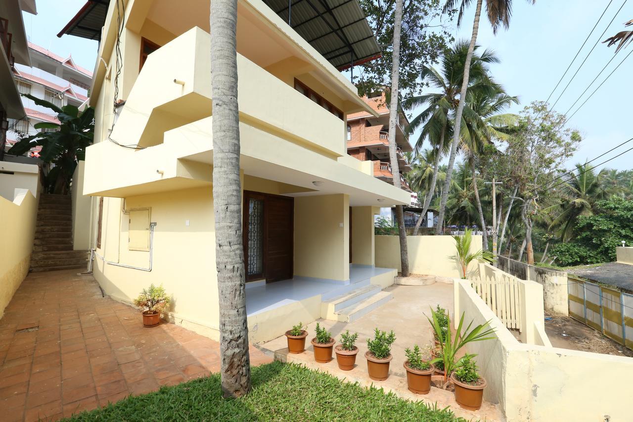 Abad Serviced Villas Kovalam Exteriör bild